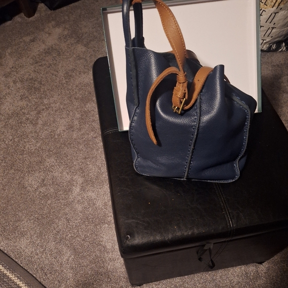 SAK HOBO Elegant Blue Leather Shoulder Bag - Picture 2 of 3